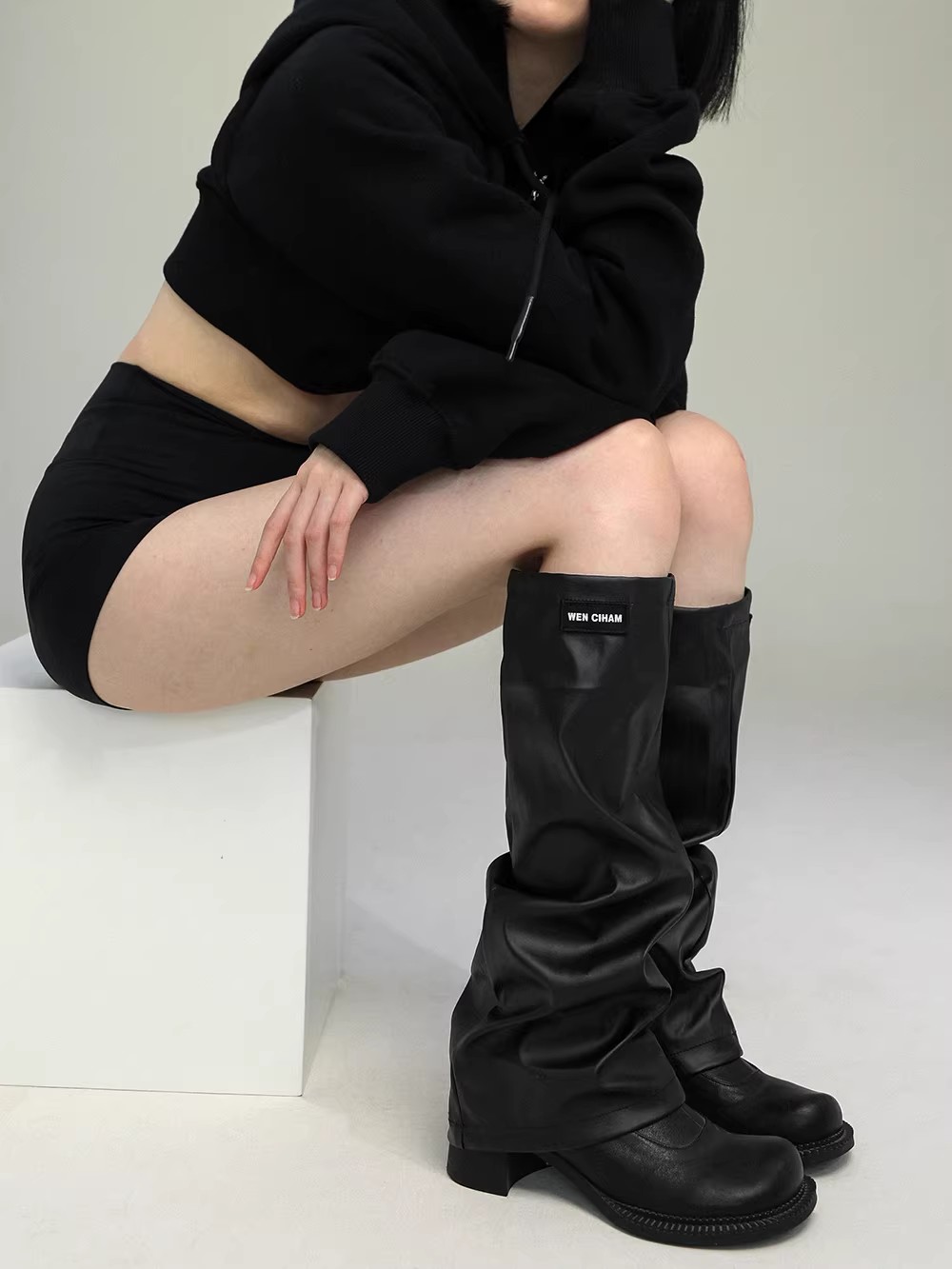 Women's PU Leather Leg Ankle K - Knee Sleeve Pair avaliação e preço